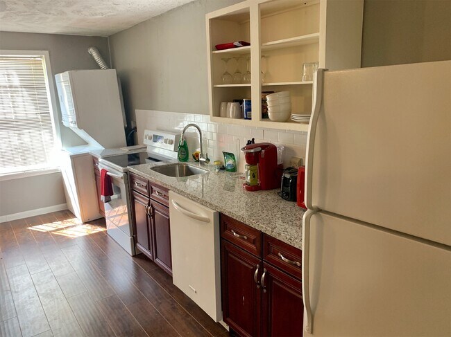 Primary Photo - 2311 Chelsea Knoll Ln
