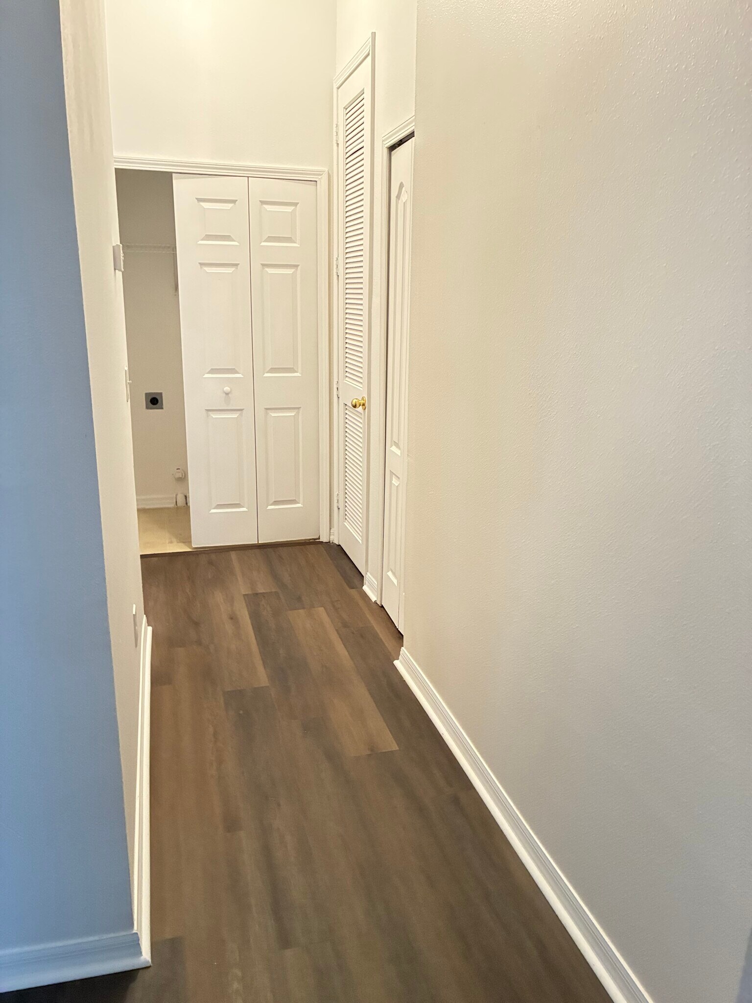 Building Photo - 1243 Charlesworth Dr