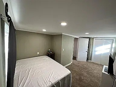 Building Photo - 5 Drumore Cres