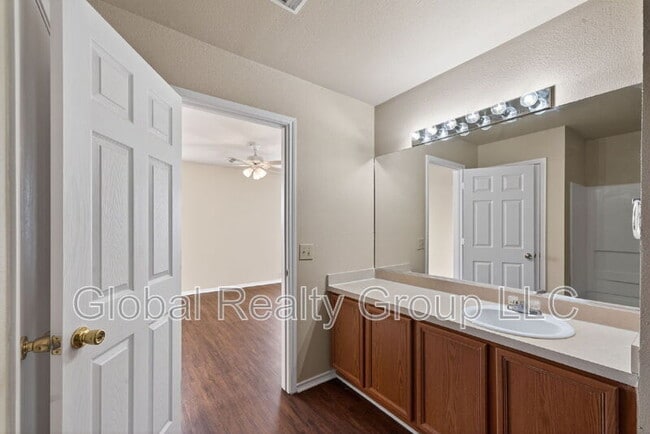 Building Photo - 4951 Orchid Star