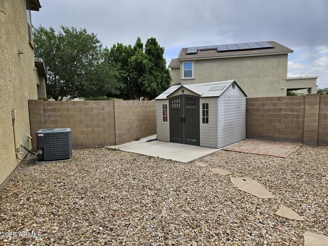 Building Photo - 3425 E Wayland Dr