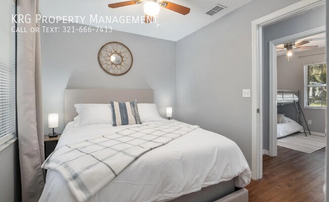 Building Photo - 5600 NE 32nd St