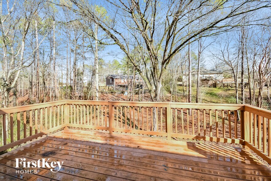 Building Photo - 290 Mill Rd