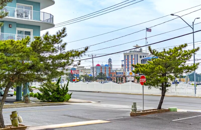 Building Photo - 16 51st St