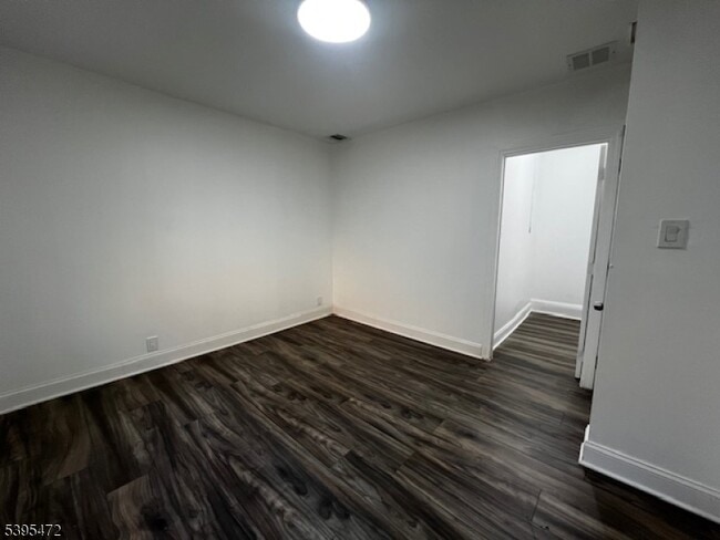 Building Photo - 110 Rockland Ave