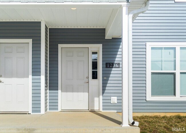 Building Photo - 1222 W Rangeview Cir