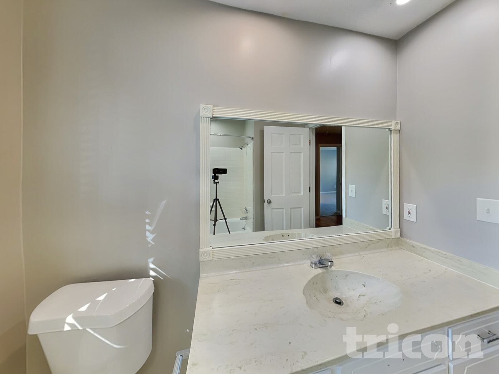 Building Photo - 361 Willow Glenn Dr