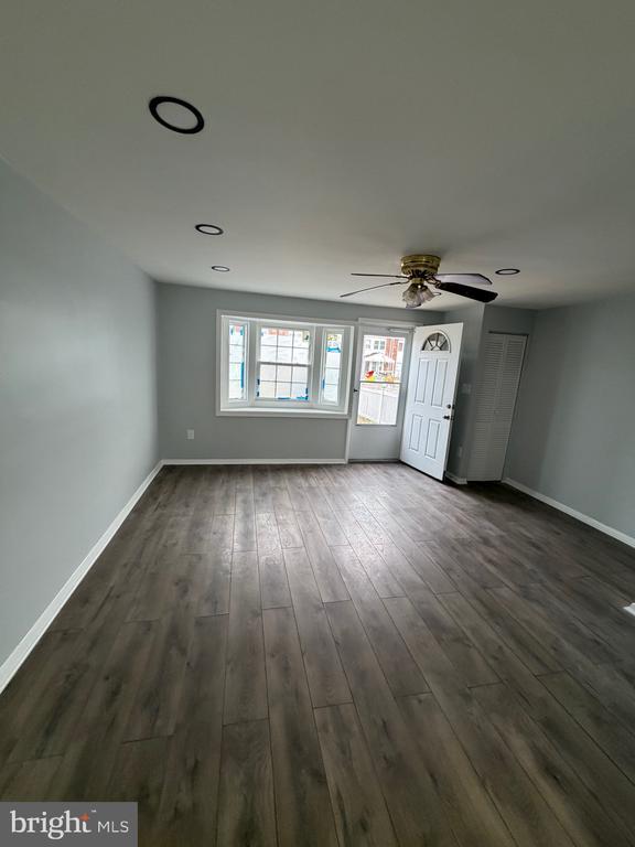 Building Photo - 2004 Kelmore Rd