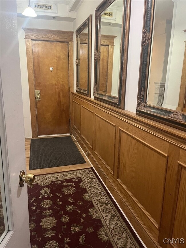 Building Photo - 1108 Madison St