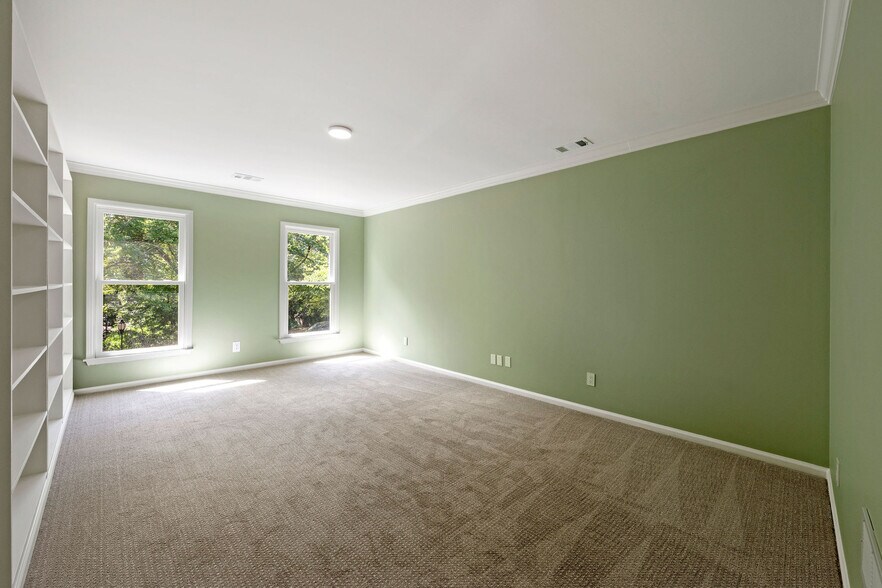 Building Photo - 3071 Lenox Rd NE