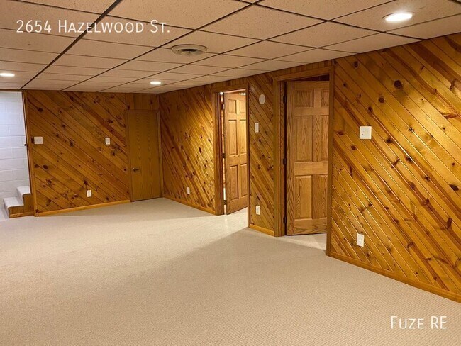 Building Photo - 2654 Hazelwood St