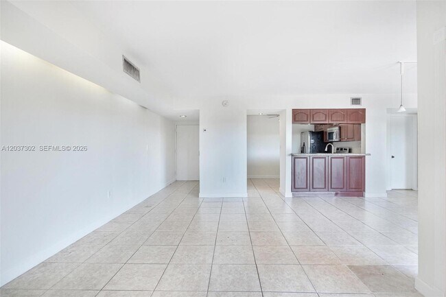Building Photo - 9040 SW 125th Ave