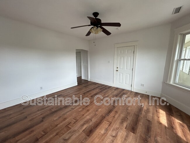 Building Photo - 3 Imperial Pl