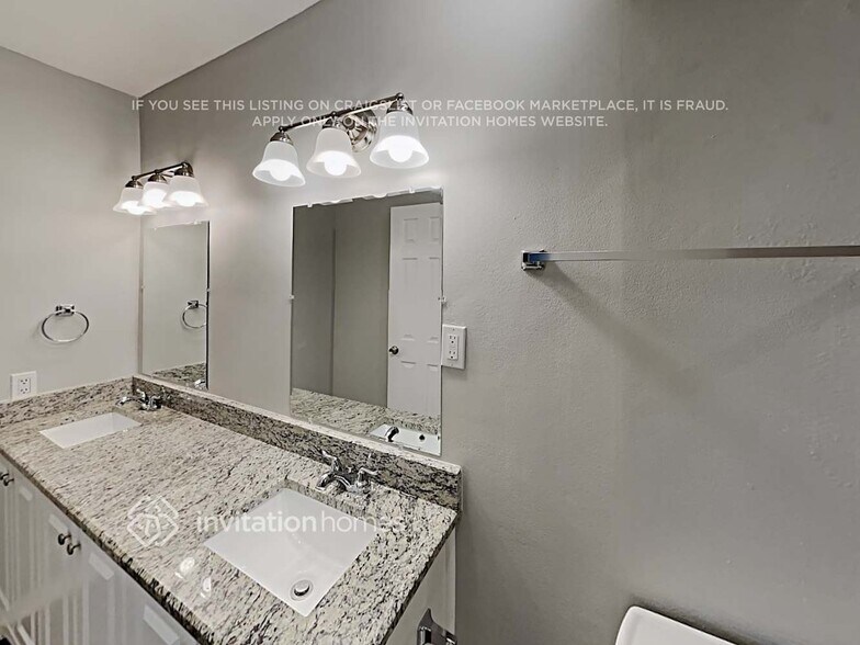 Building Photo - 4145 Silverberry Ave