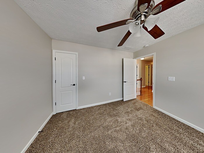 Building Photo - 486 Astoria Way