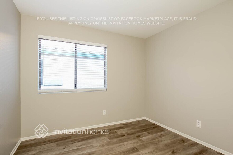 Building Photo - 8304 W Baxter Dr
