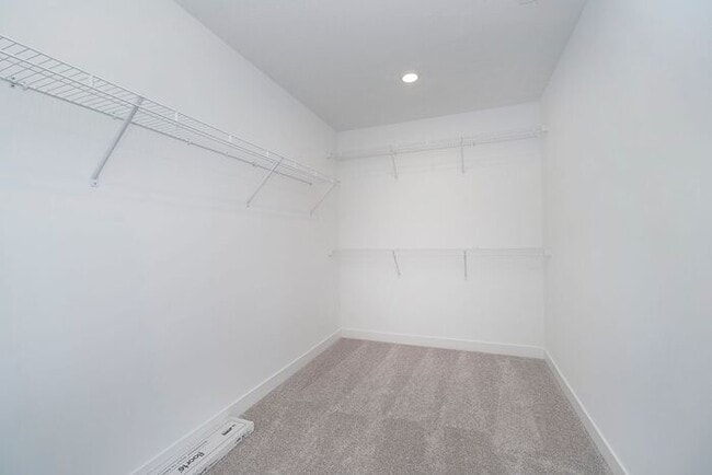 Building Photo - Brand New 5 Bedroom 3 Full Bath in Booming Westfield!