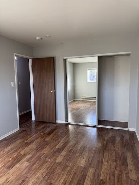 Building Photo - 1324 N Geneva Dr