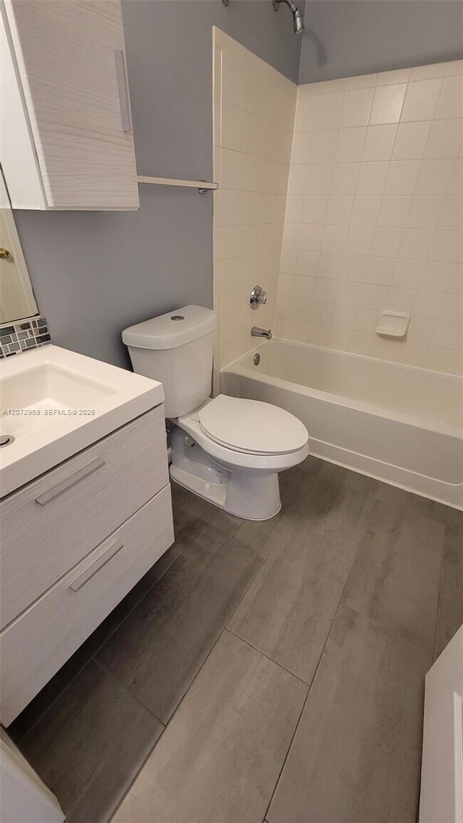 Building Photo - 17962 Villa Creek Dr