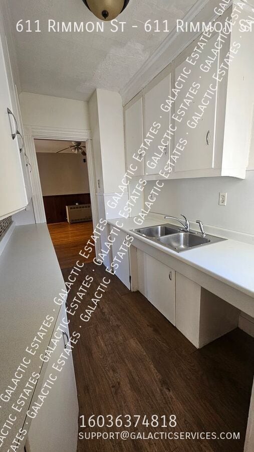 Building Photo - 611 Rimmon St