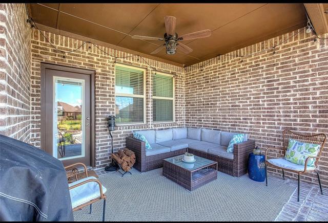 Building Photo - 4055 Ellinger Dr