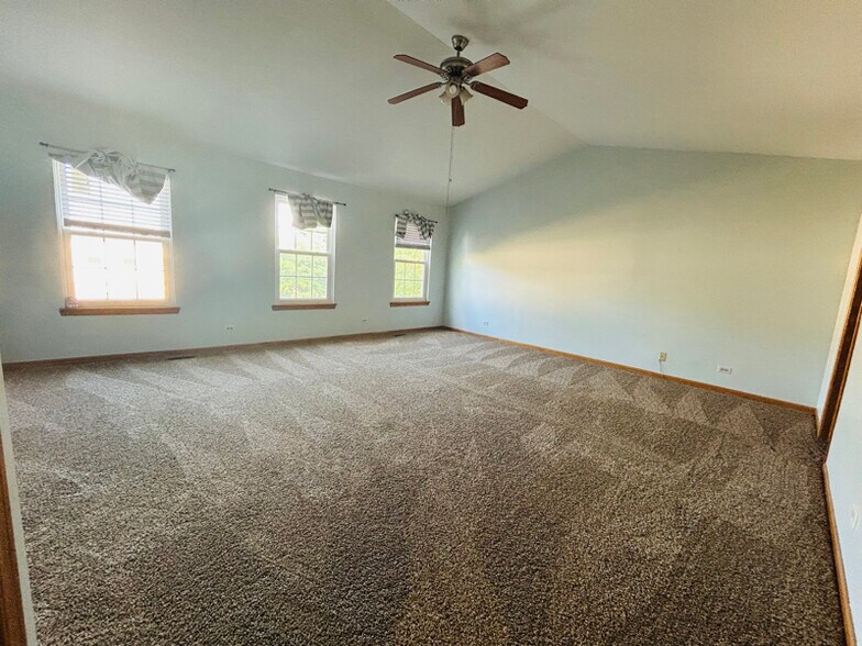 Building Photo - 130 Cammeron Ct