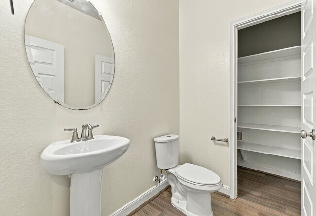 Building Photo - 24250 Prairie Glen Ln