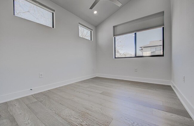 Building Photo - 4903 Lyons Rd