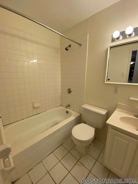 Building Photo - 185 Freeman St