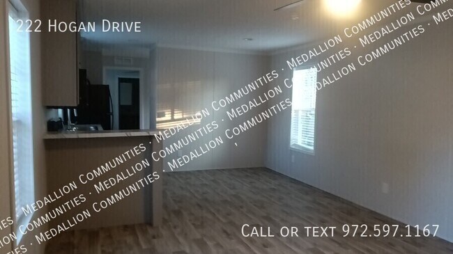 Building Photo - 222 Hogan Dr