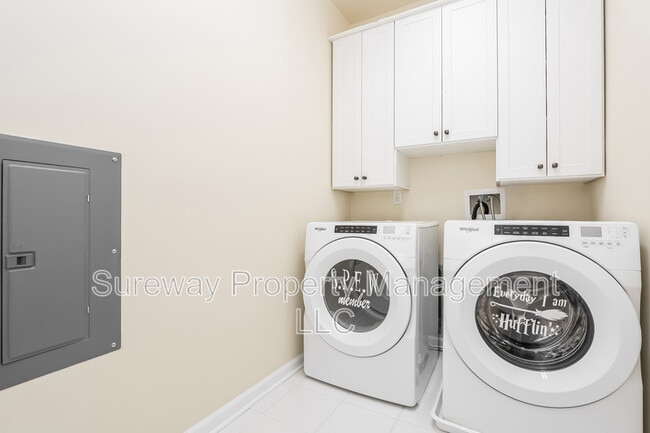 Building Photo - 5325 Palomino Ct