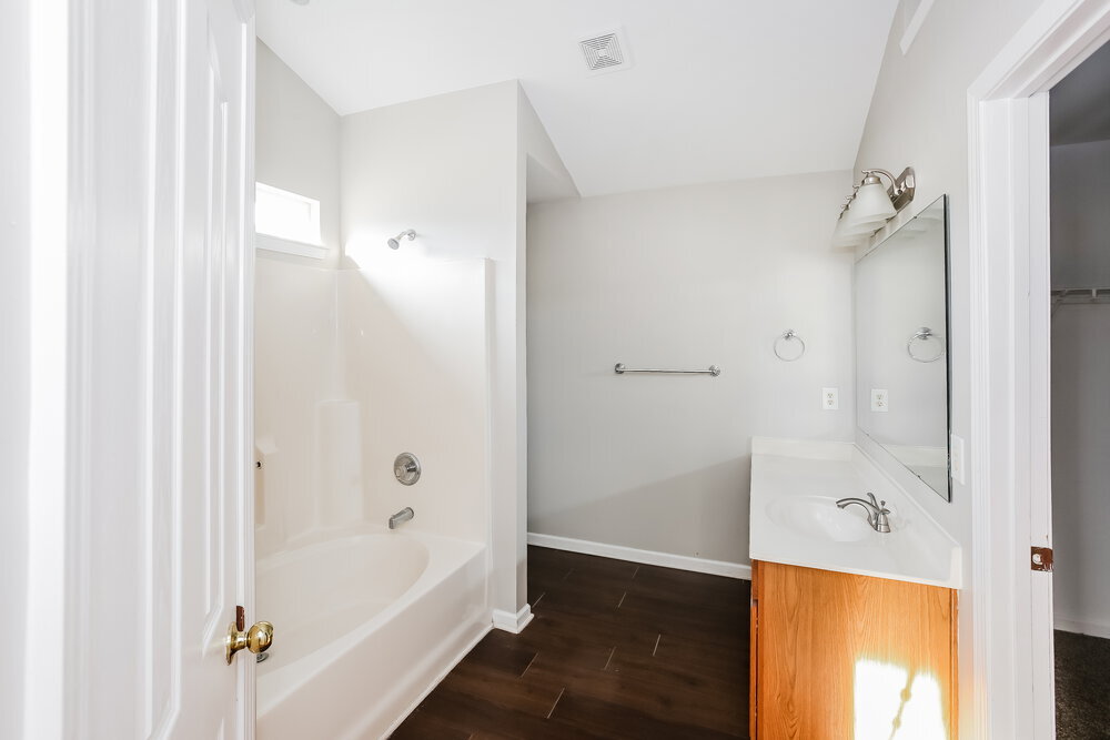 Building Photo - 4010 Saphire Ln