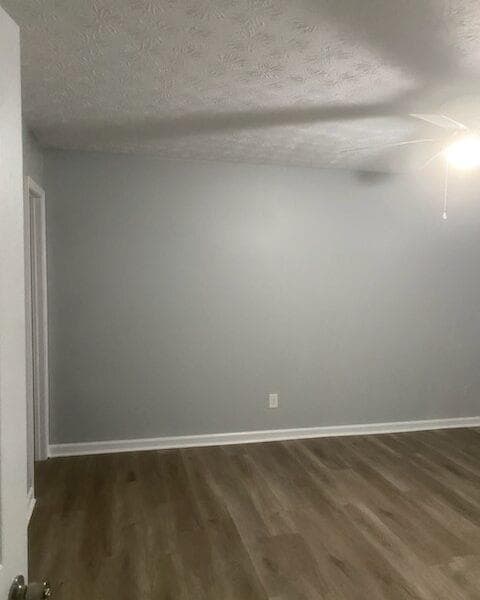 Building Photo - 1136 Summer Brook Rd