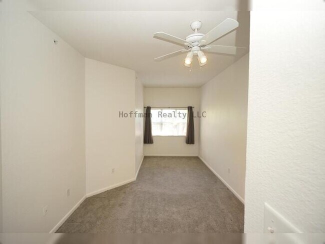 Building Photo - Experience the SoHo Lifestyle in the Heart of South Tampa!