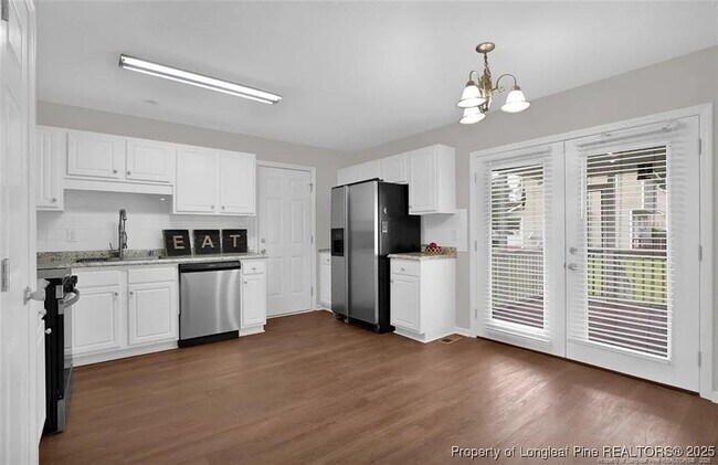 Building Photo - 8328 Hurrican Ln