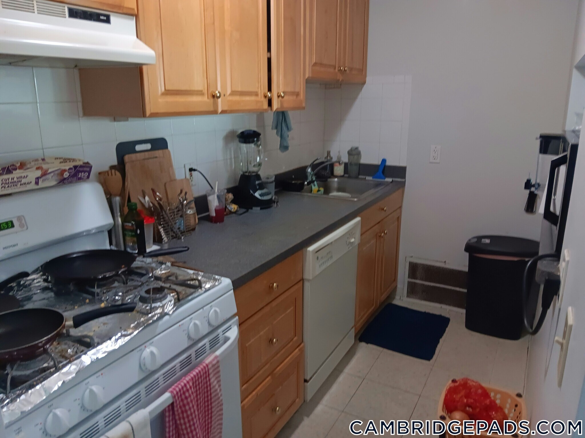 Building Photo - 20 Hubbard Ave