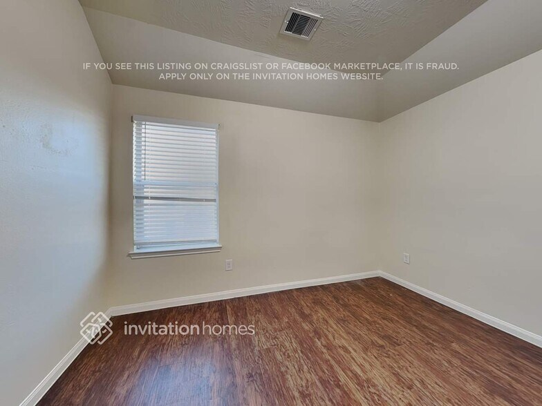 Building Photo - 12618 Mountain Daisy Rd