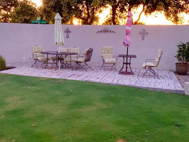 Building Photo - 3-Bedroom Home in Quiet Northwest Bakersfield Cul-de-Sac