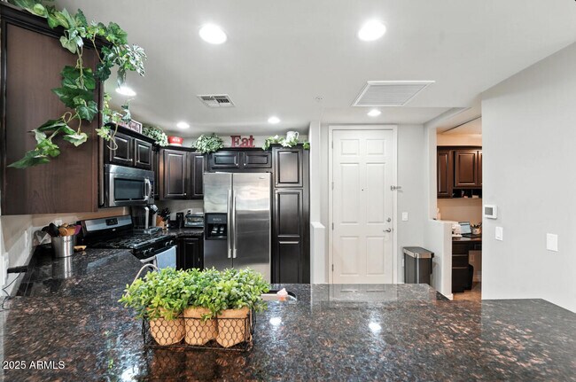 Building Photo - 5350 E Deer Valley Dr