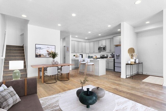 Building Photo - Bingham Court Towns- 1462