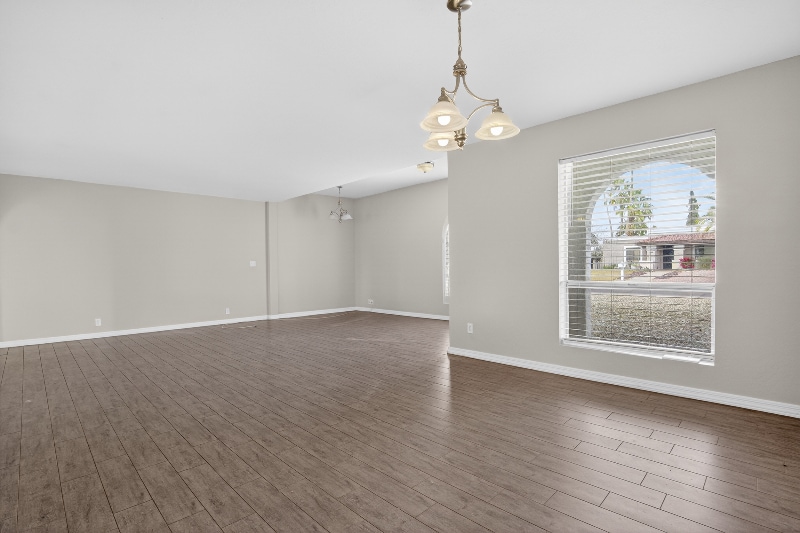 Building Photo - 6843 E Redfield Rd