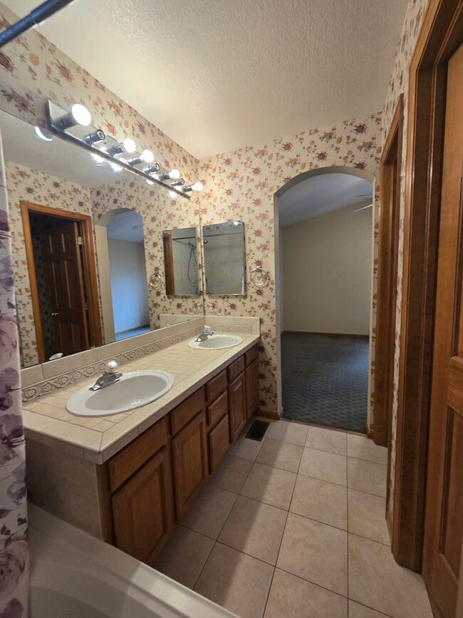 Building Photo - Prime Location in Erie located in Boulder ...
