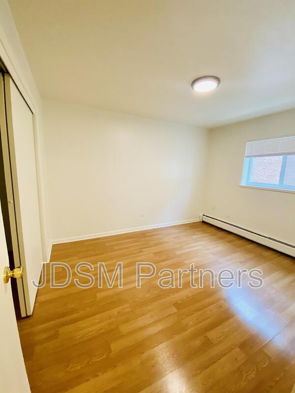 Building Photo - 1415 N Pearl St