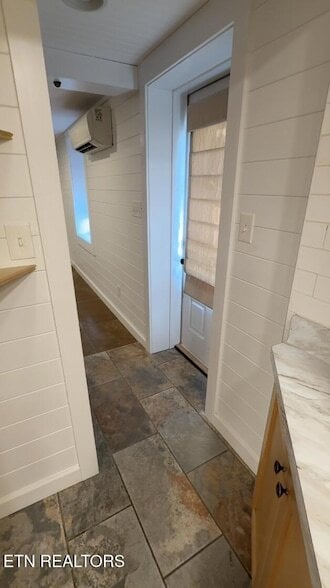 Building Photo - 167 Garden Rd