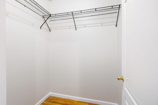 Building Photo - 43 Manhattan Ave