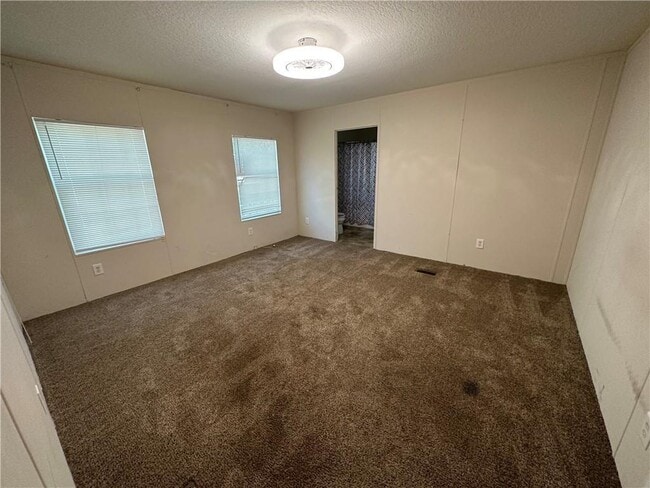Building Photo - 7016 Blueberry Ridge SE