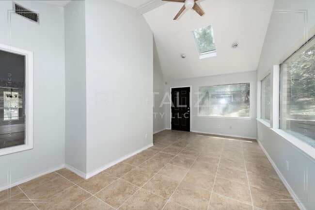 Building Photo - Beautifully Updated 3-Bedroom Home with Granite Kitchen & Sunroom Retreat!
