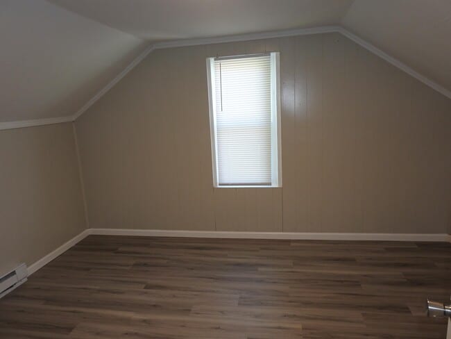 Building Photo - 121 Canal Ave