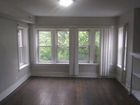 Building Photo - 1508 N Luna Ave