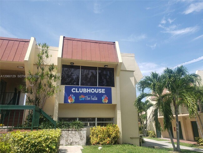 Building Photo - 13934 SW 90th Ave
